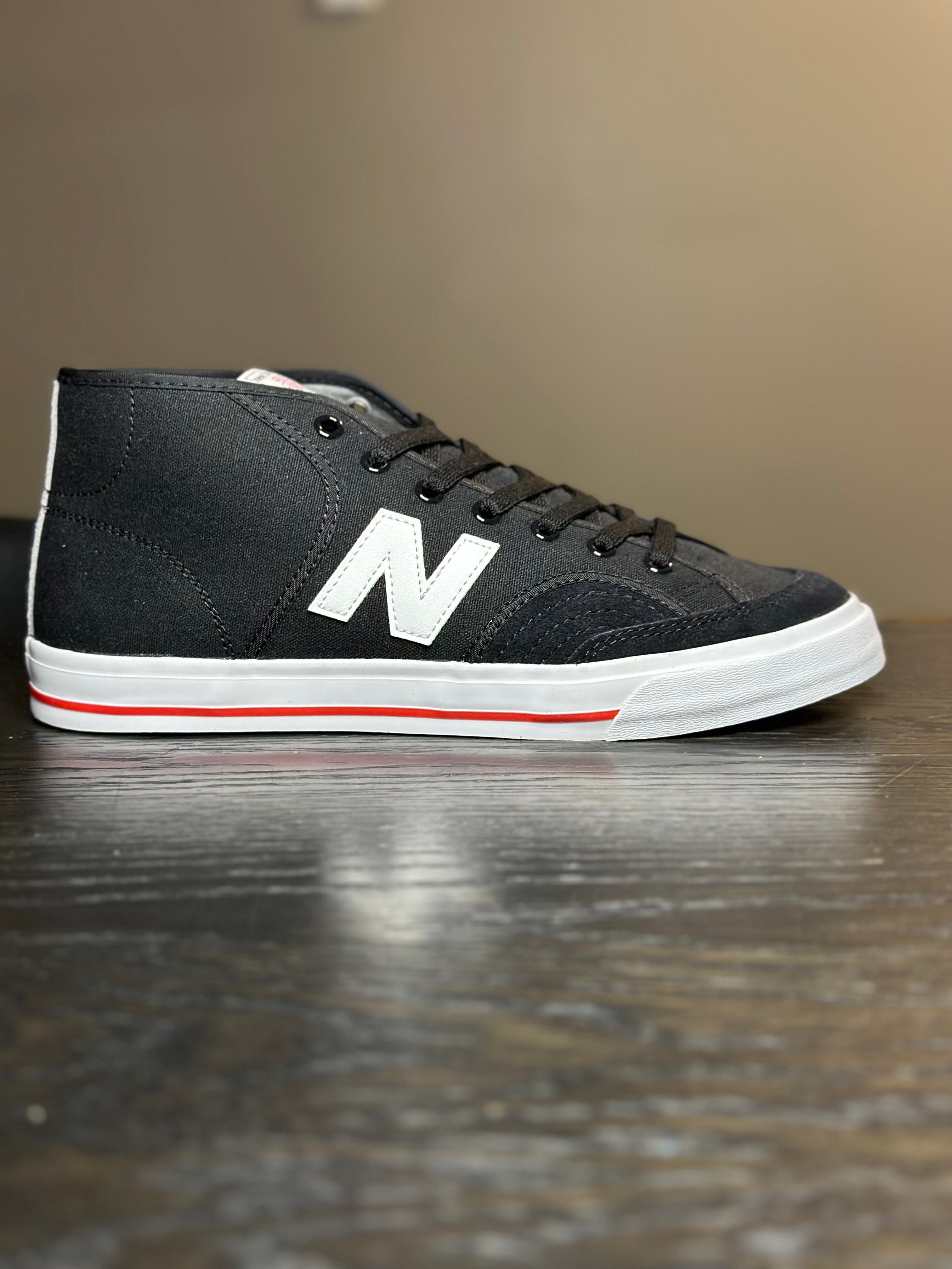 New balance outlet pro court 213