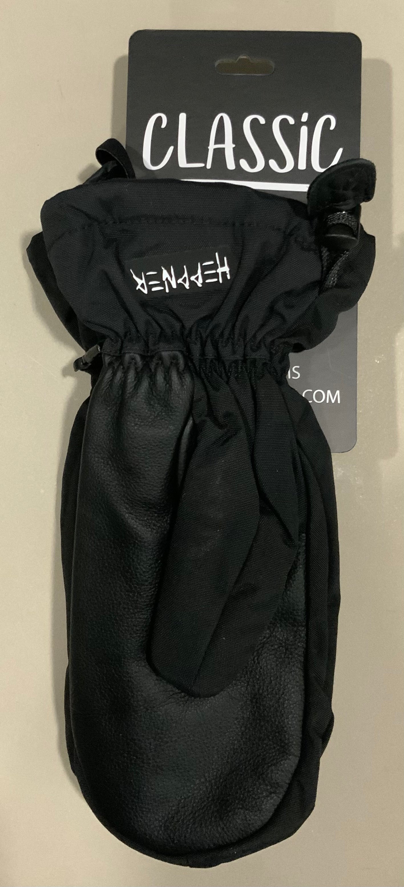 Salmon Arms - Classic Mitt