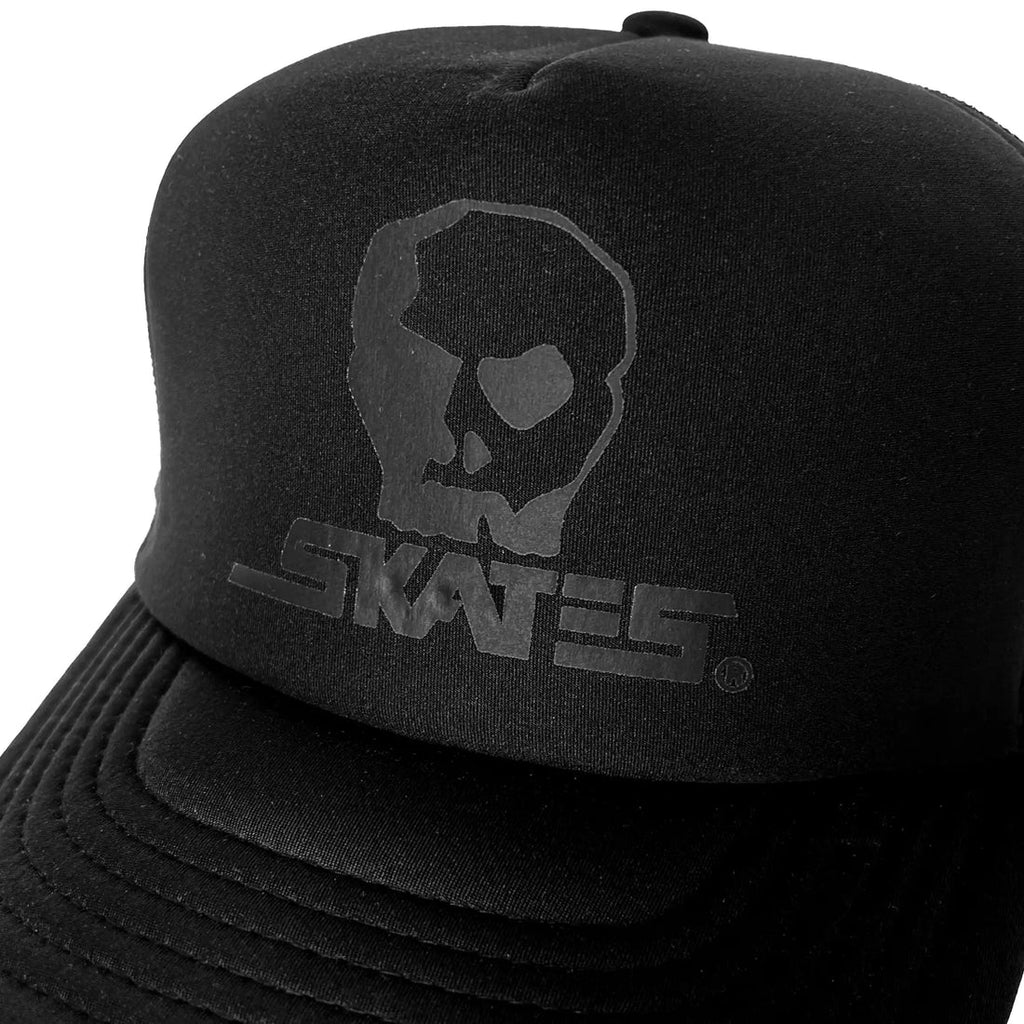 Skull Skates - Large Blackout Logo Foam Mesh Trucker Hat