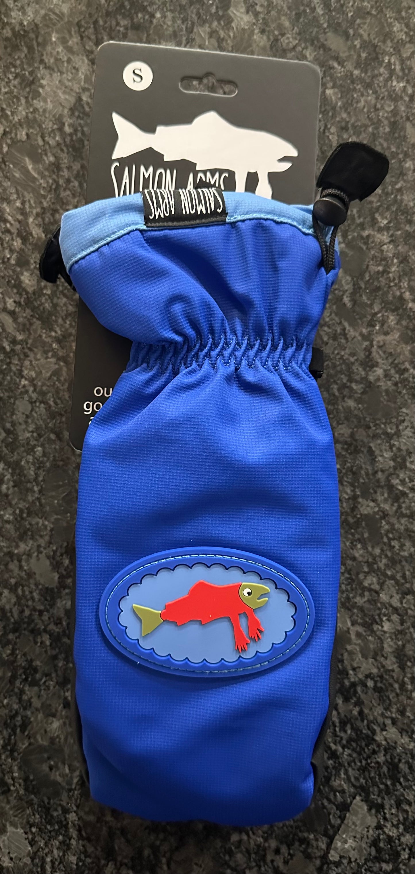 Salmon Arms - Team Mitts