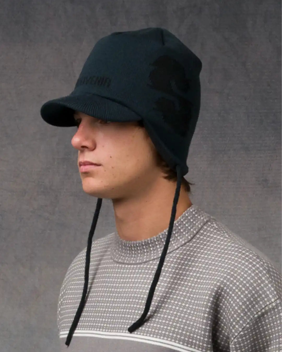 Souvenir - Knit Visor Cap