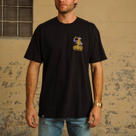 Sendero Provisions Co. - Howdy Stranger Vintage T-Shirt