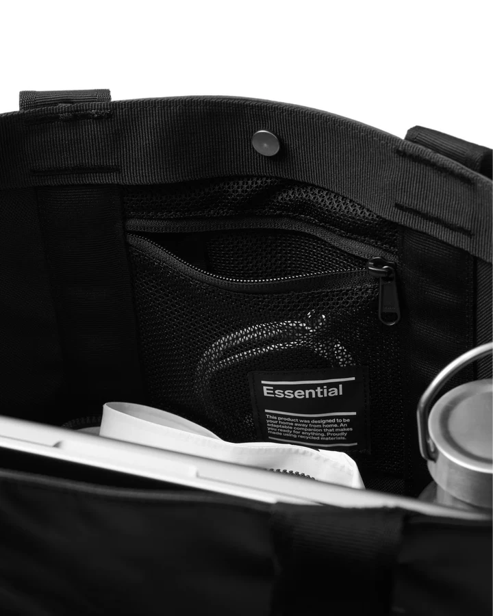 D_b_ - Essential Tote 16L