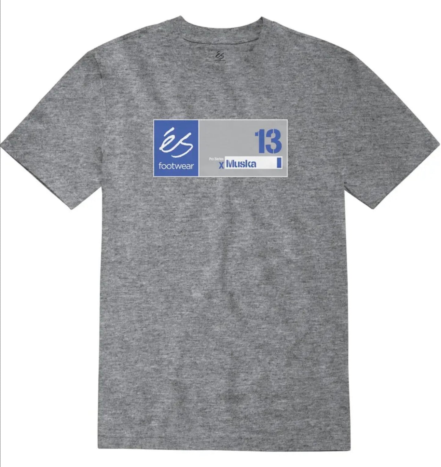 Es Skateboarding - Muska 13 Tee
