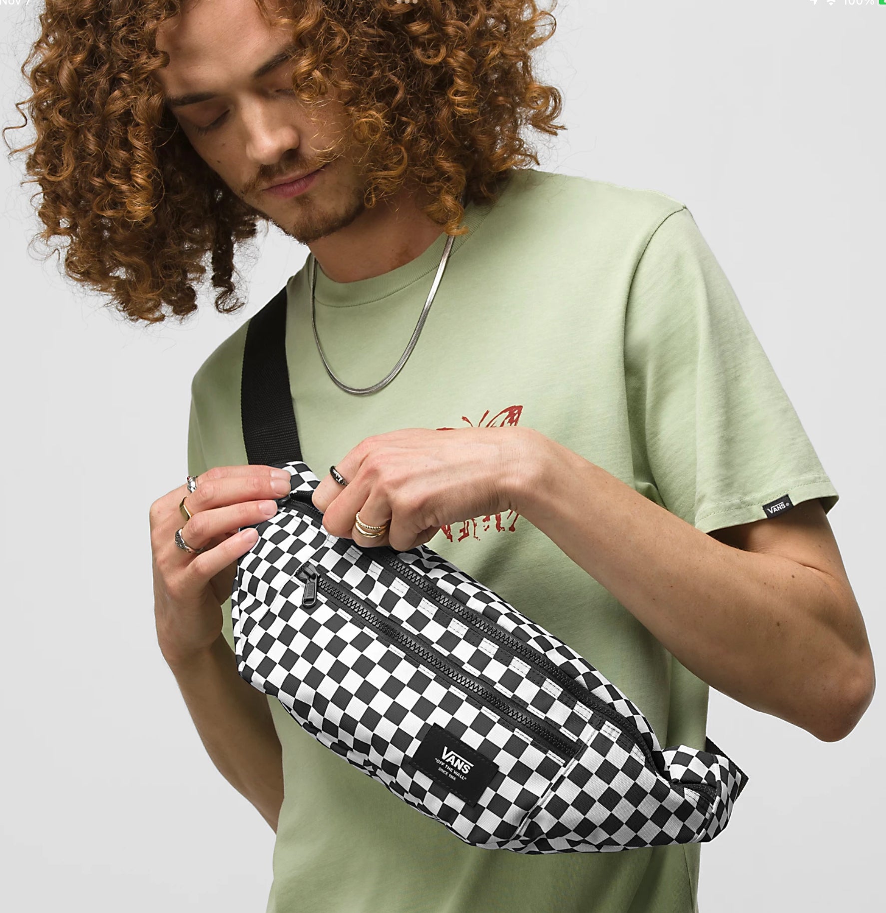 Vans ward black & white checkered cross best sale body pack